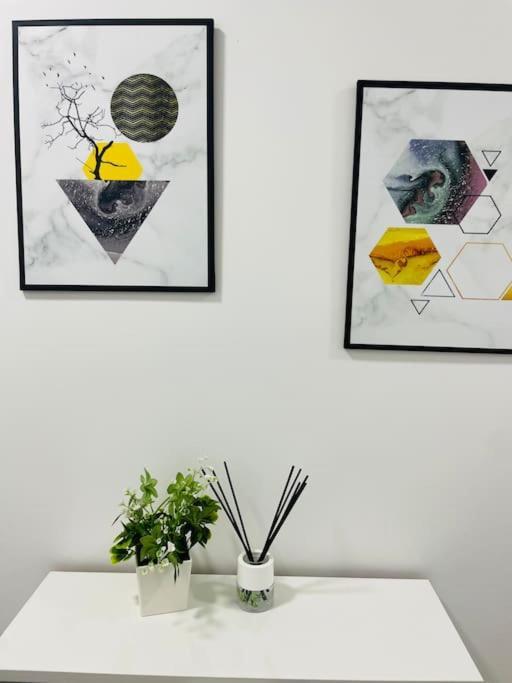 Fantastico Estudio Cuatro Camino Apartment Madrid Luaran gambar
